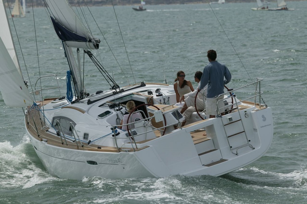 yacht