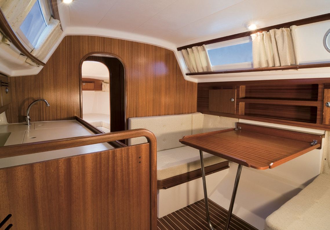 yacht